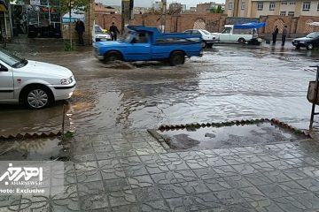 بارش سیل آسای باران و تگرگ در اهر / منازل و مغازه ها پر از آب شد + تصاویر