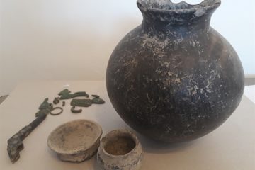 کشف اشیای تاریخی با قدمت هزاره اول قبل از میلاد در سراب