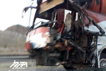 تصادف بامدادی خاور و اتوبوس در جاده اهر – تبریز با ۹ مصدوم