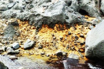استخراج غیرمجاز طلا در خاروانا قربانی گرفت