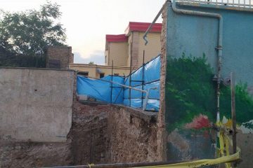 تخریب شبانه دیوار مدرسه‌ای در تبریز