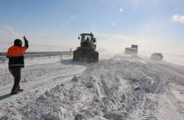 برف و کولاک راه ارتباطی ۶۰ روستای اهر را مسدود کرد