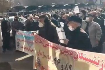 تجمع بازنشستگان تامین اجتماعی در تبریز/ اعتراض به طرح همسان‌ سازی حقوق ‌ها