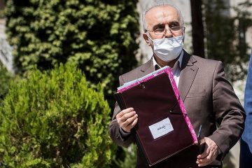 مهلت یک هفته ای مجلس به وزیر اقتصاد برای تعیین تکلیف بورس