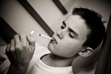 سن مصرف دخانیات کشور به ۱۳ سال رسید